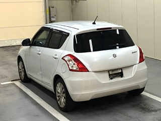 SUZUKI SWIFT 2011
