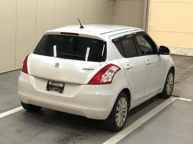 SUZUKI SWIFT 2011
