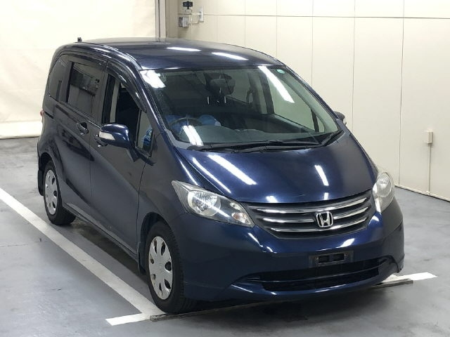 HONDA FREED 2011