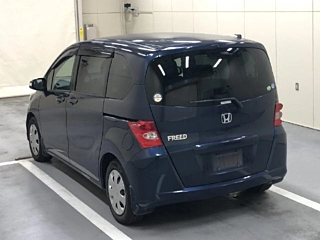 HONDA FREED 2011