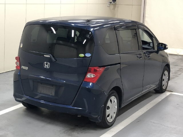 HONDA FREED 2011