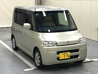 DAIHATSU TANTO 2004