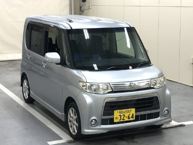 DAIHATSU TANTO 2013