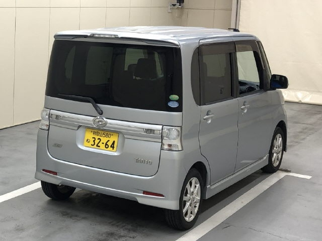 DAIHATSU TANTO 2013