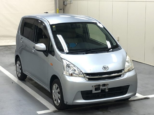 DAIHATSU MOVE 2012