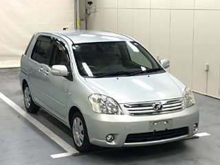 TOYOTA RAUM 2008
