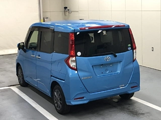 TOYOTA ROOMY 2018
