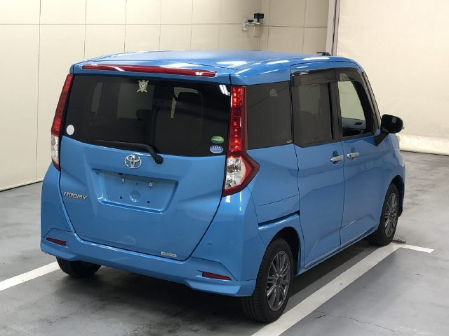 TOYOTA ROOMY 2018