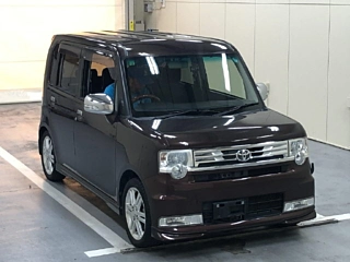 TOYOTA PIXIS SPACE 2014