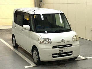DAIHATSU TANTO 2010
