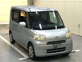DAIHATSU TANTO 2010