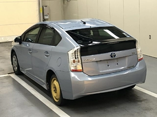 TOYOTA PRIUS 2010