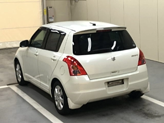 SUZUKI SWIFT 2010
