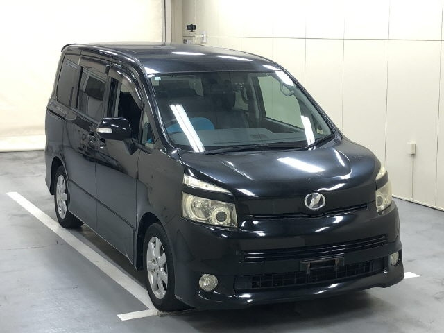 TOYOTA VOXY 2008