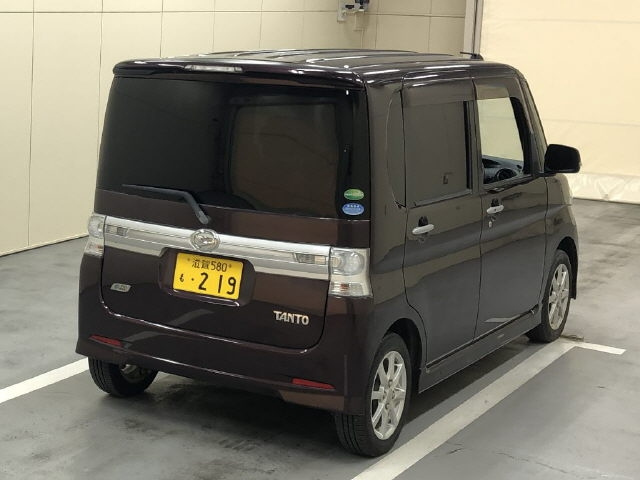 DAIHATSU TANTO 2013