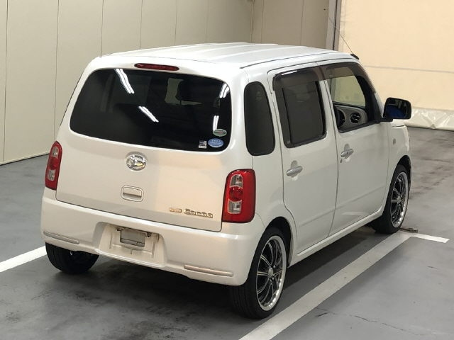 DAIHATSU MIRA 2010