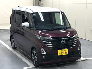 NISSAN ROOX 2025