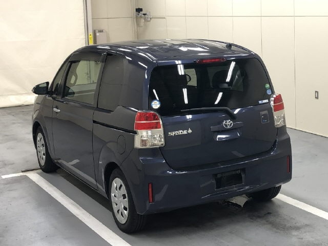 TOYOTA SPADE 2012