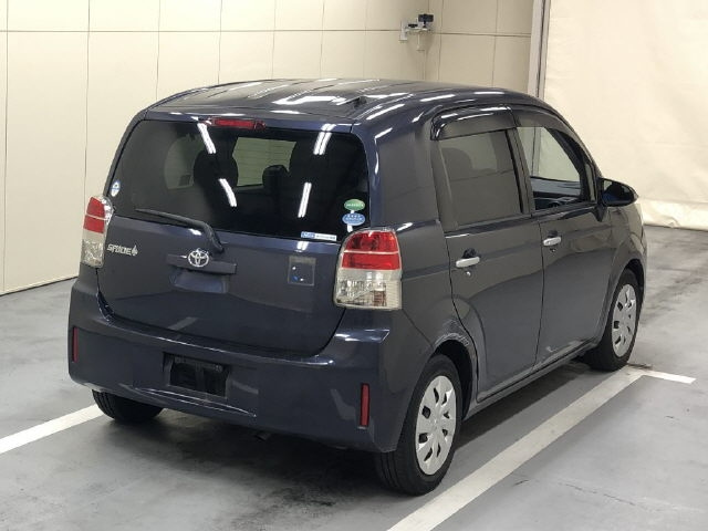 TOYOTA SPADE 2012