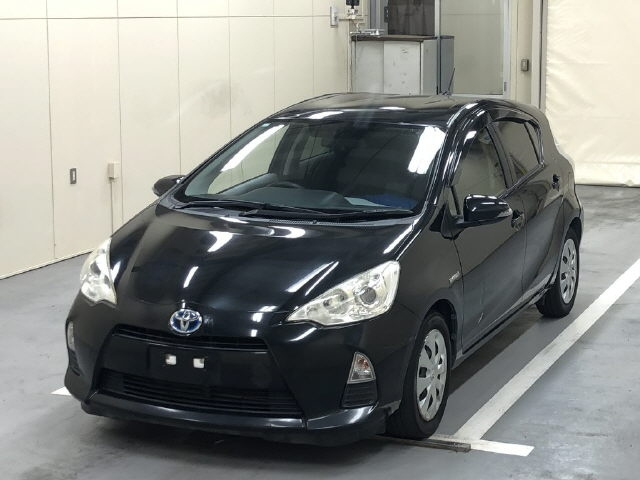 TOYOTA AQUA 2012
