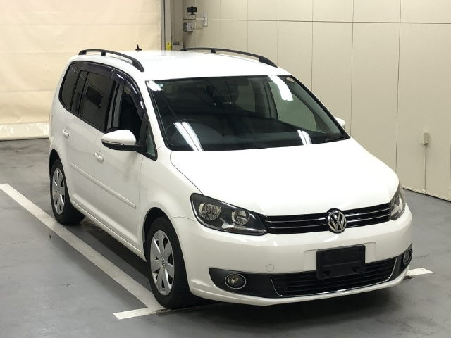 VOLKSWAGEN GOLF TOURAN 2013