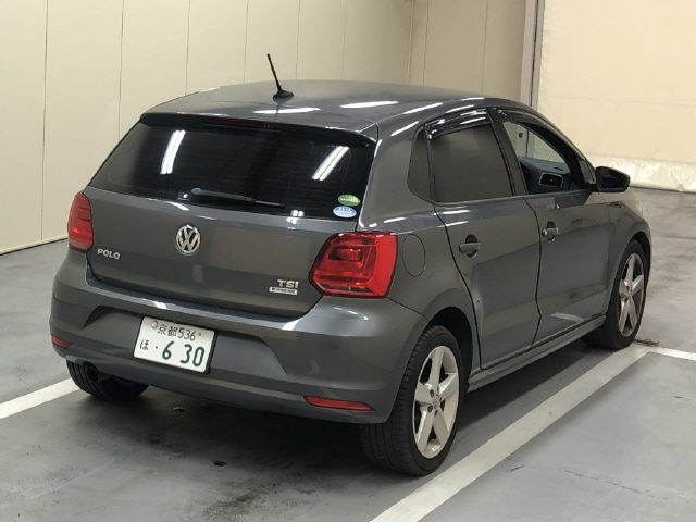 VOLKSWAGEN POLO 2017