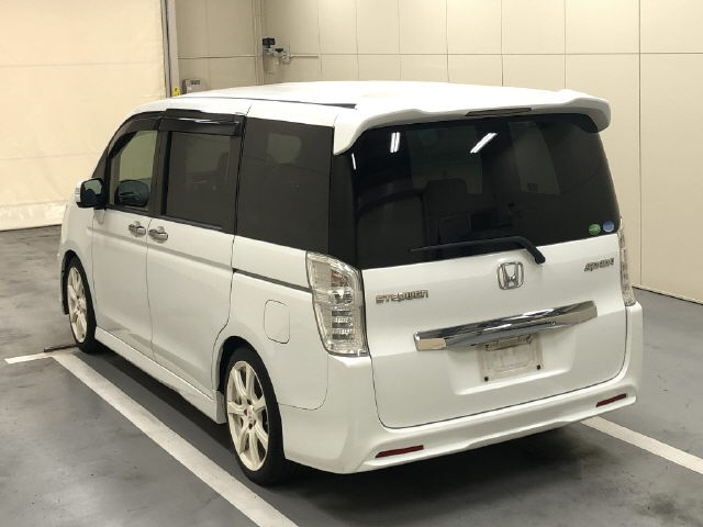 HONDA STEP WAGON 2013