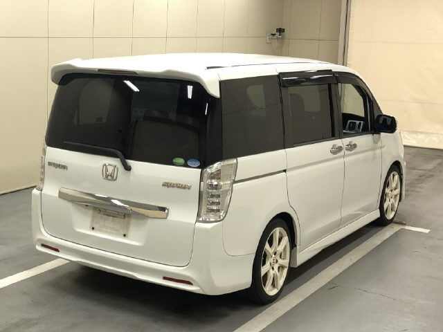 HONDA STEP WAGON 2013