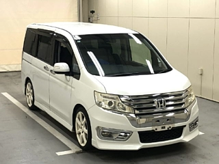 HONDA STEP WAGON 2013