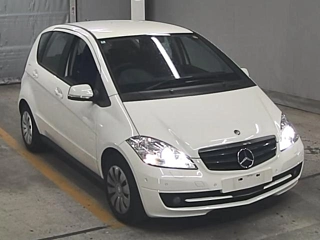 MERCEDES BENZ A CLASS 2010