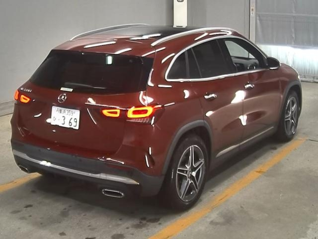 MERCEDES BENZ GLA CLASS 2023