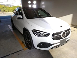MERCEDES BENZ GLA CLASS 2020