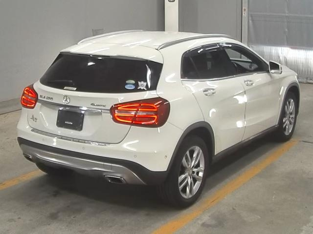 MERCEDES BENZ GLA CLASS 2016