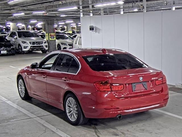 BMW 3 SERIES 2012