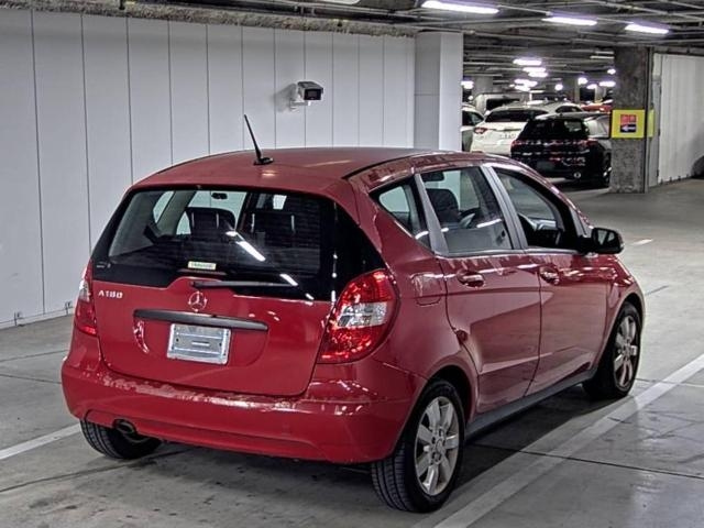 MERCEDES BENZ A CLASS 2010