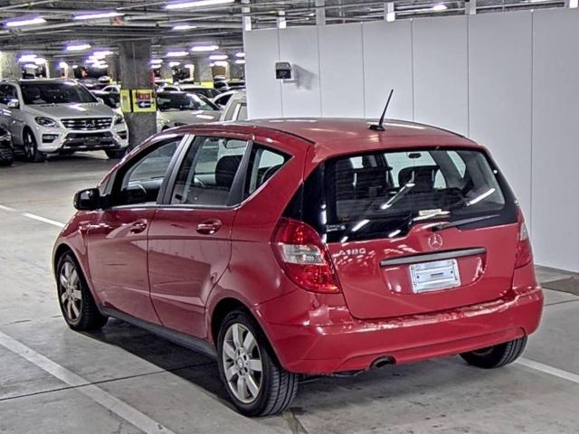 MERCEDES BENZ A CLASS 2010