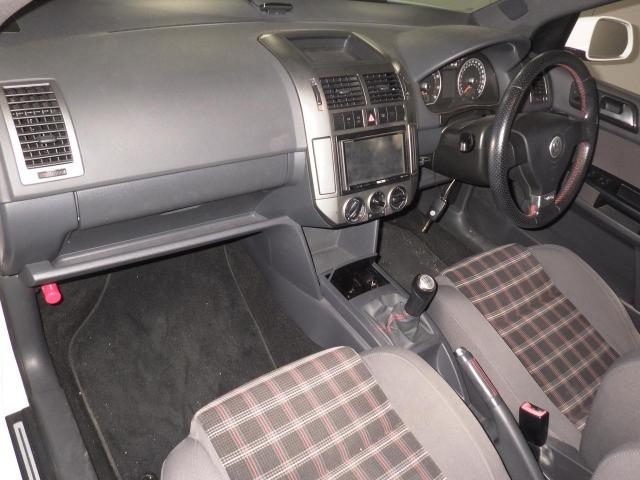 VOLKSWAGEN POLO 2009