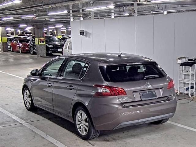 PEUGEOT 308 2015