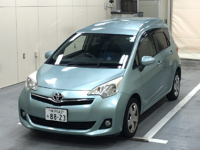 TOYOTA RACTIS 2013