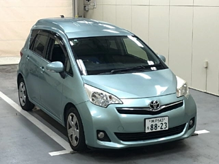 TOYOTA RACTIS 2013