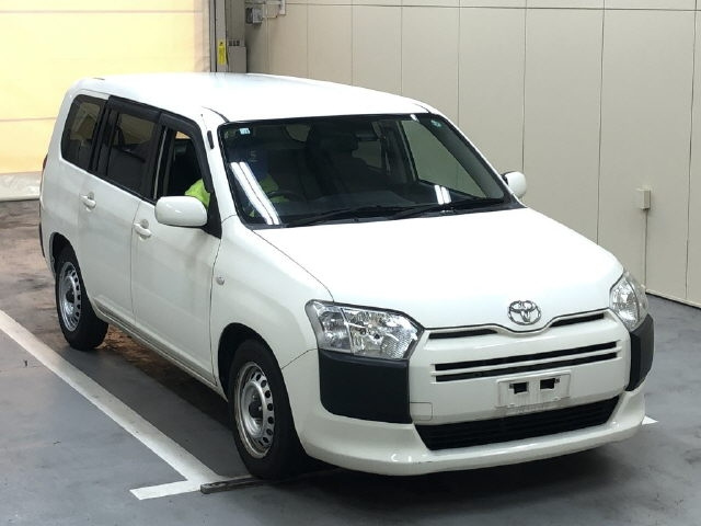 TOYOTA PROBOX 2016