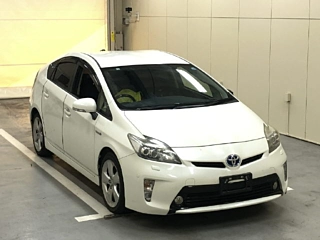 TOYOTA PRIUS 2013