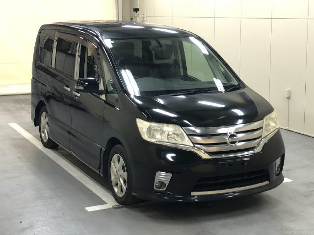 NISSAN SERENA 2011