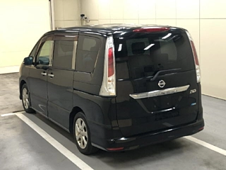 NISSAN SERENA 2011