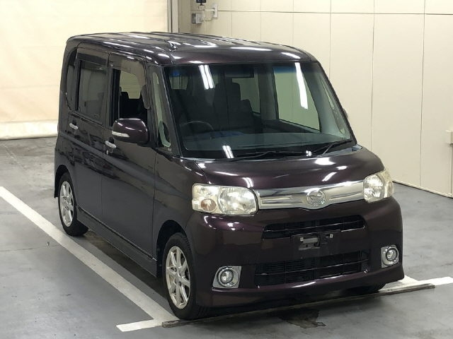 DAIHATSU TANTO 2013