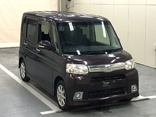 DAIHATSU TANTO 2013