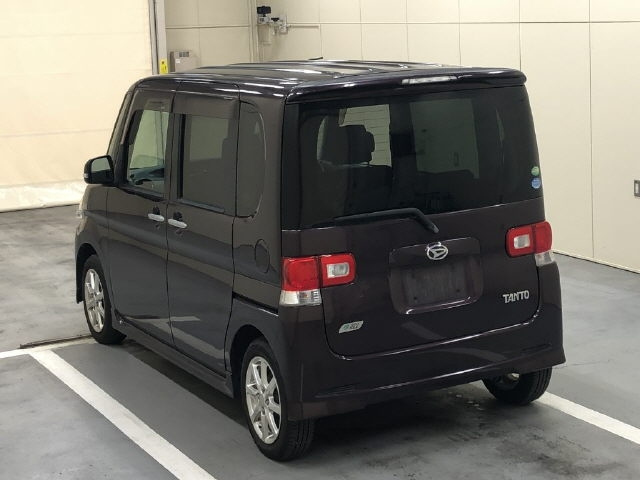 DAIHATSU TANTO 2013