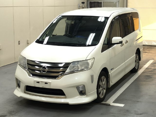 NISSAN SERENA 2013
