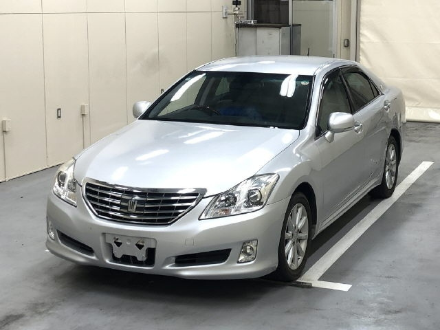 TOYOTA CROWN 2010