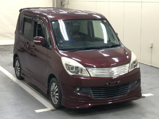 SUZUKI SOLIO 2011